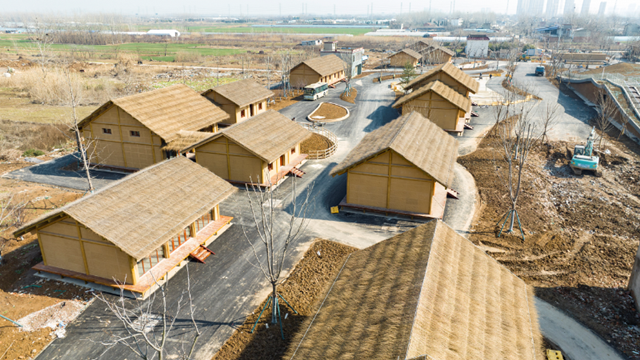 雙墩文化村、雙墩文化博物館以及遺址公園東西入口主體施工已基本完成